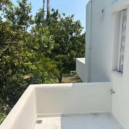 Natural White Messonette Vakantiehuis Kriopigi