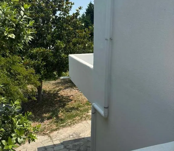 度假居 Natural White Messonette *