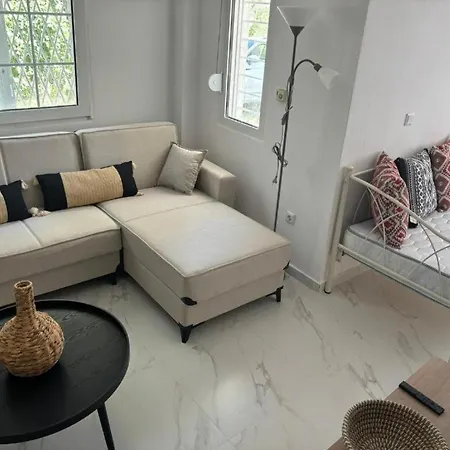 Natural White Messonette Kriopigi